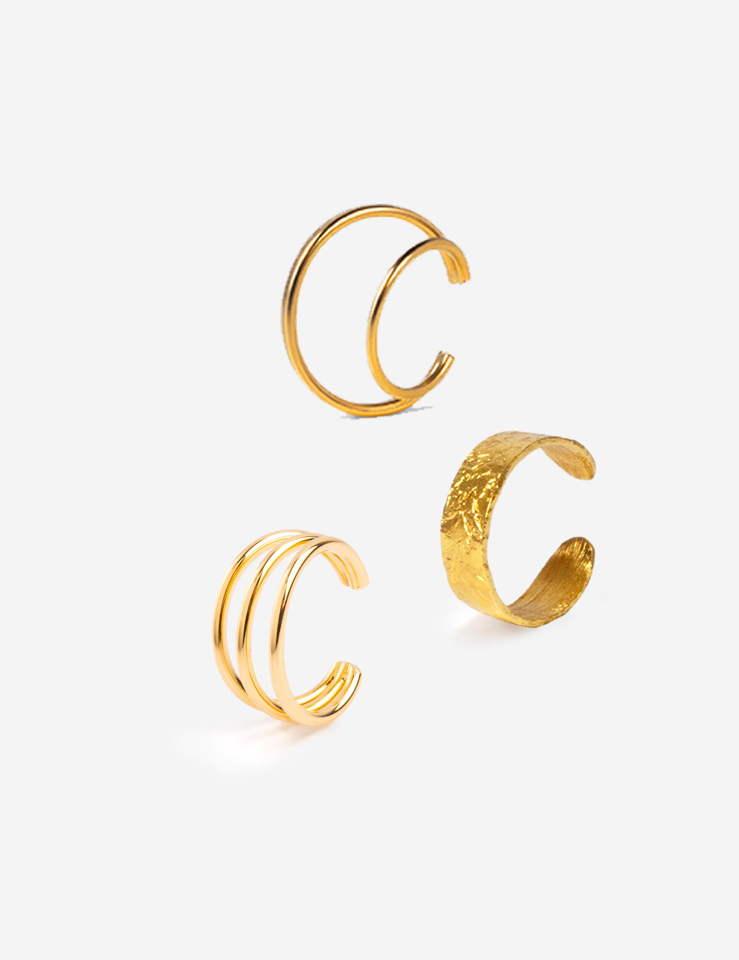 combinaison de bague d'oreilles anneau martelé, double anneau et triple anneau en plaqué or