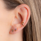 Puce d'oreille minimaliste avec cristal blanc et bille