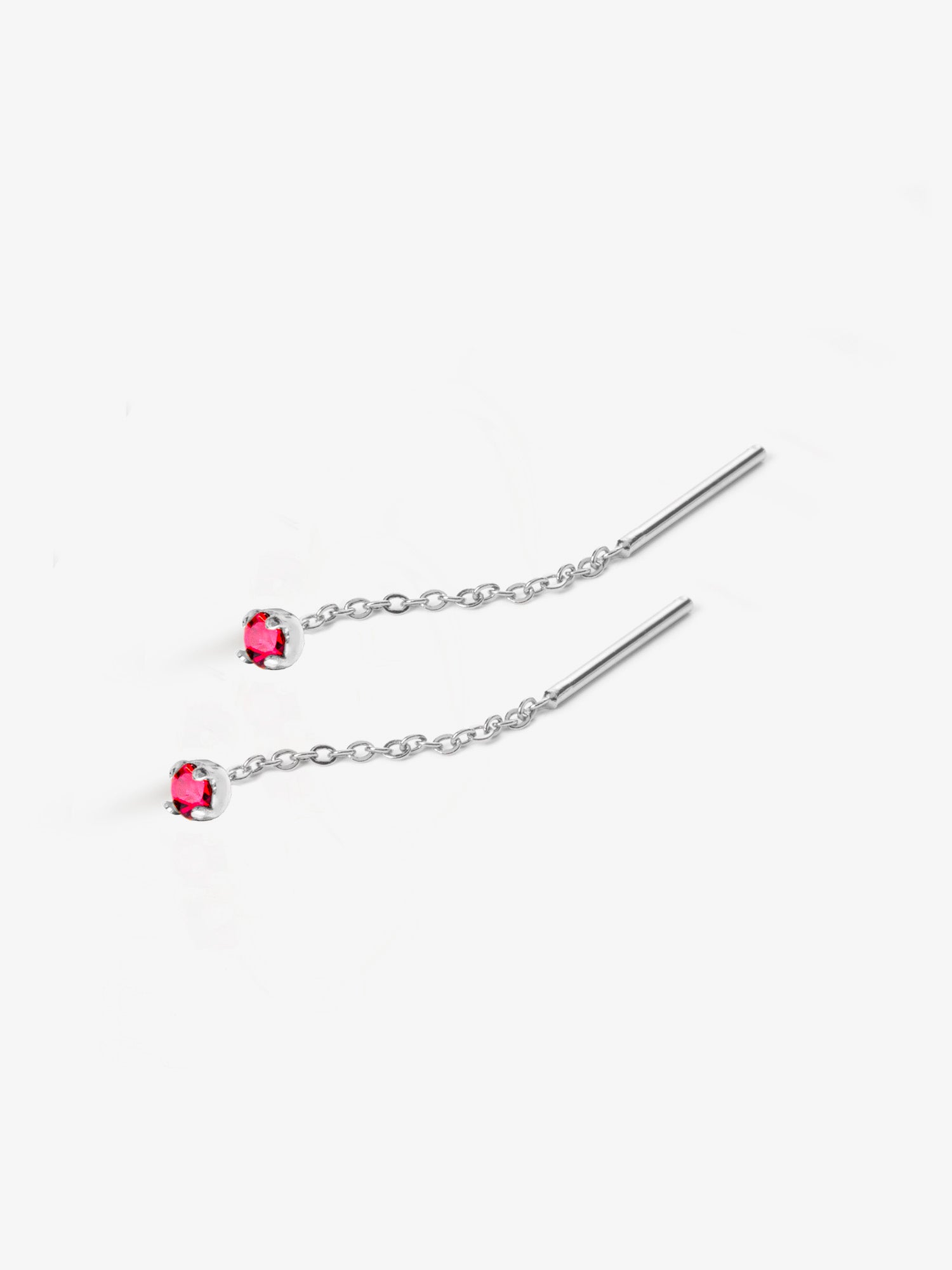 boucles d’oreilles chaîne fine argent avec pierre rouge