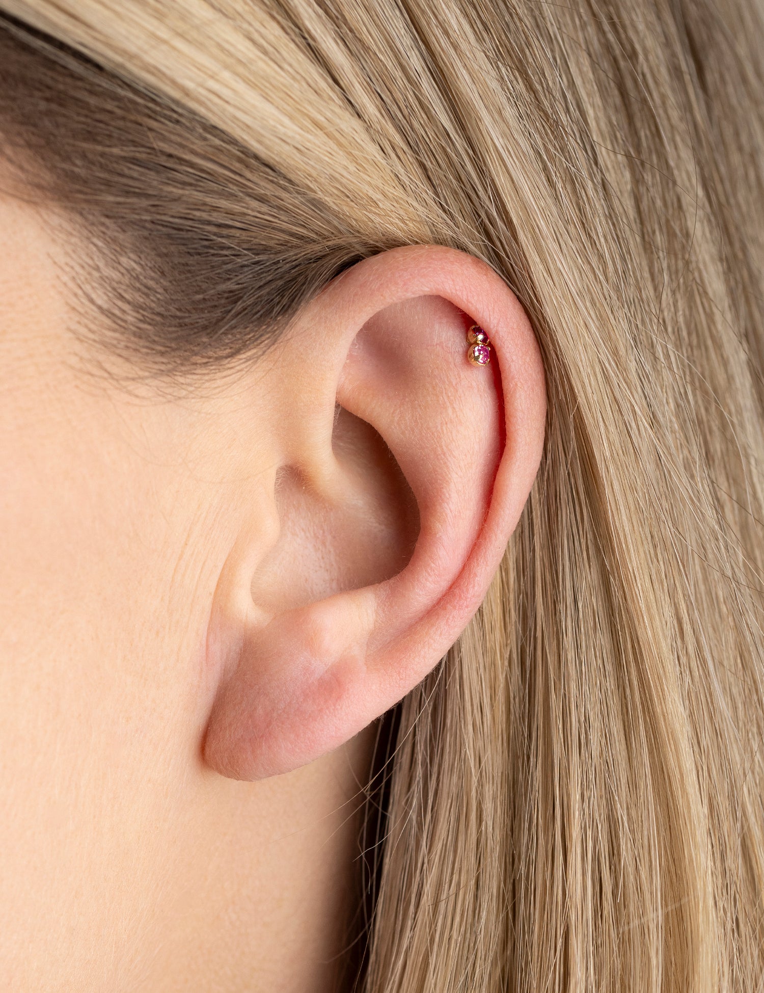 piercing avec deux cristaux roses