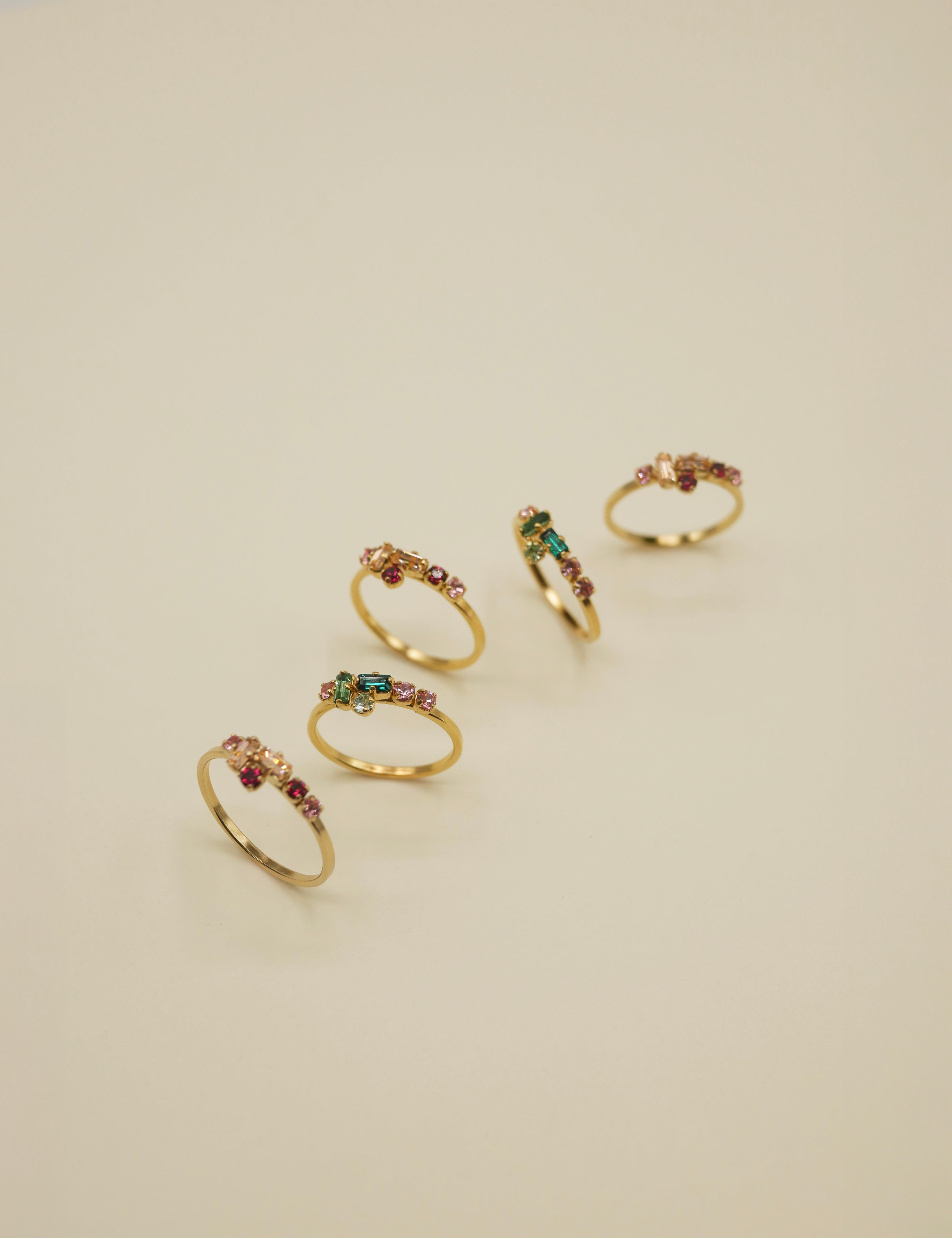bague avec cristaux rose et vert