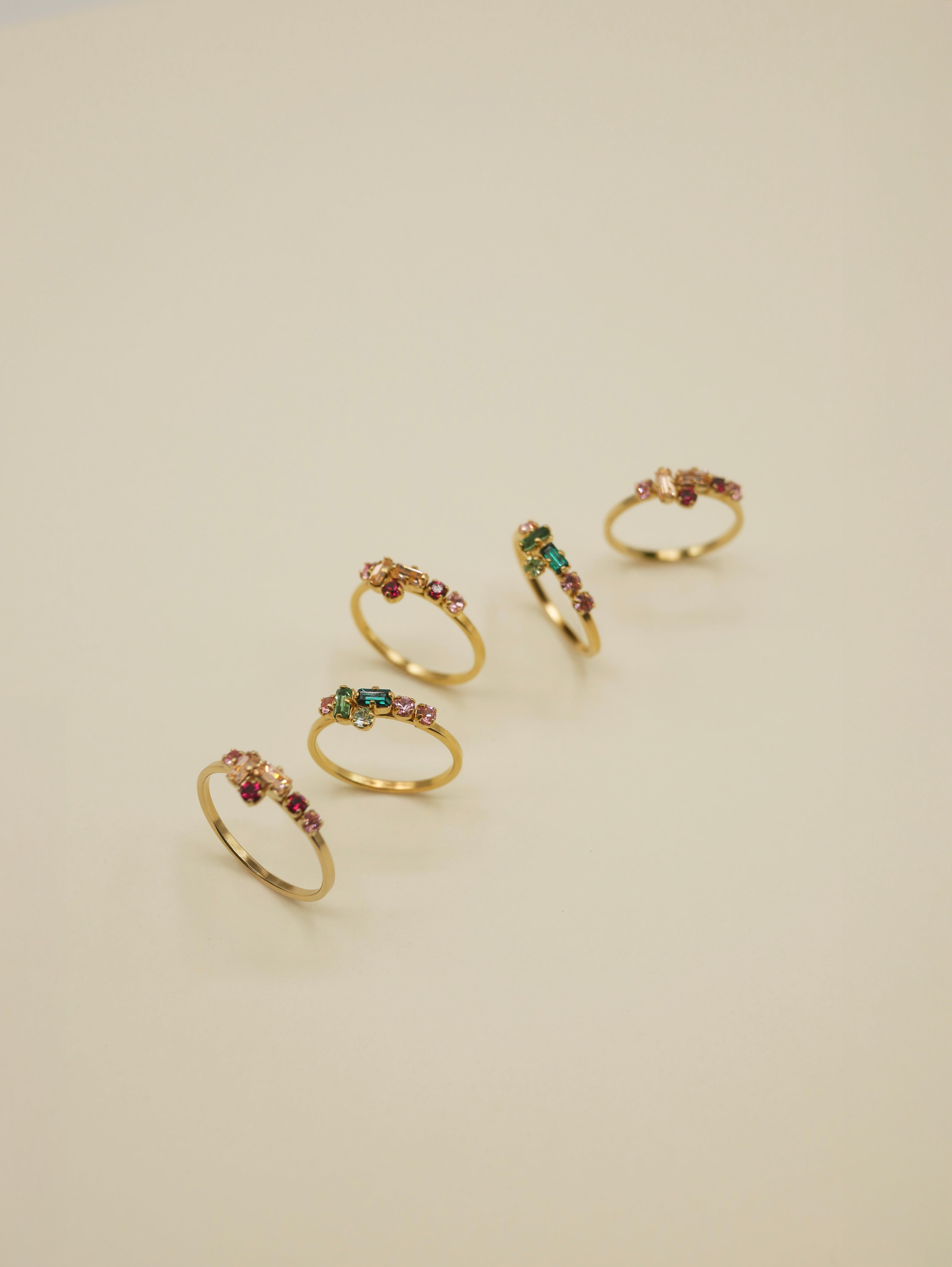 bague avec cristaux rose et vert