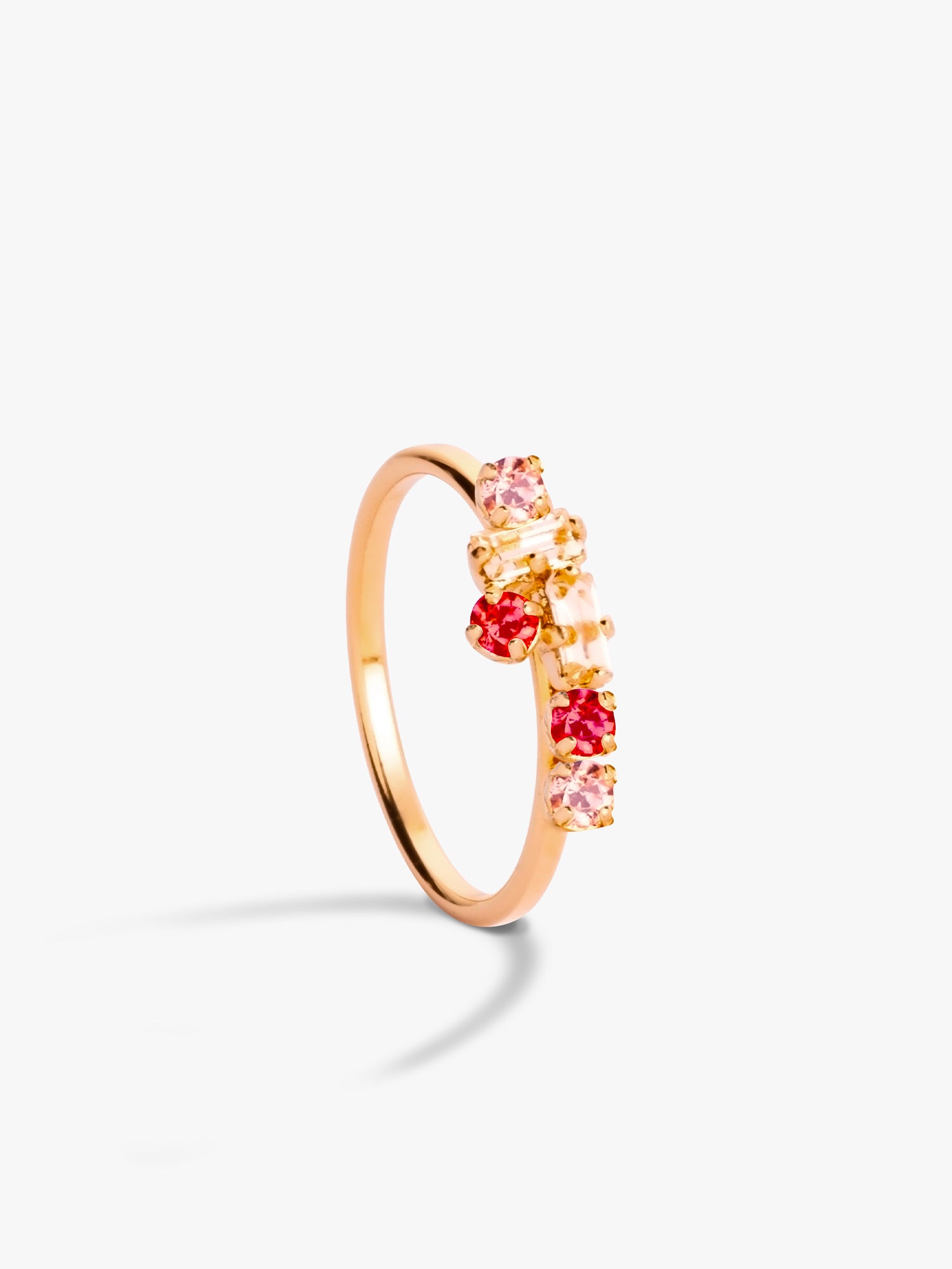 bague plaqué or avec cristaux rose et rubis