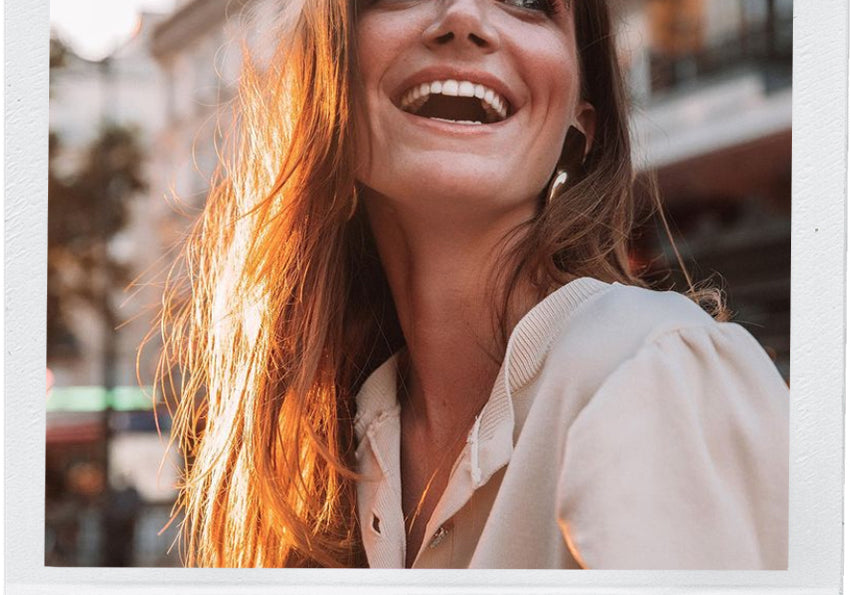 “Être femme c'est s'accepter comme on est, malgré cette société qui nous fait nous comparer les unes aux autres",  Zoé Bouch égérie April Please