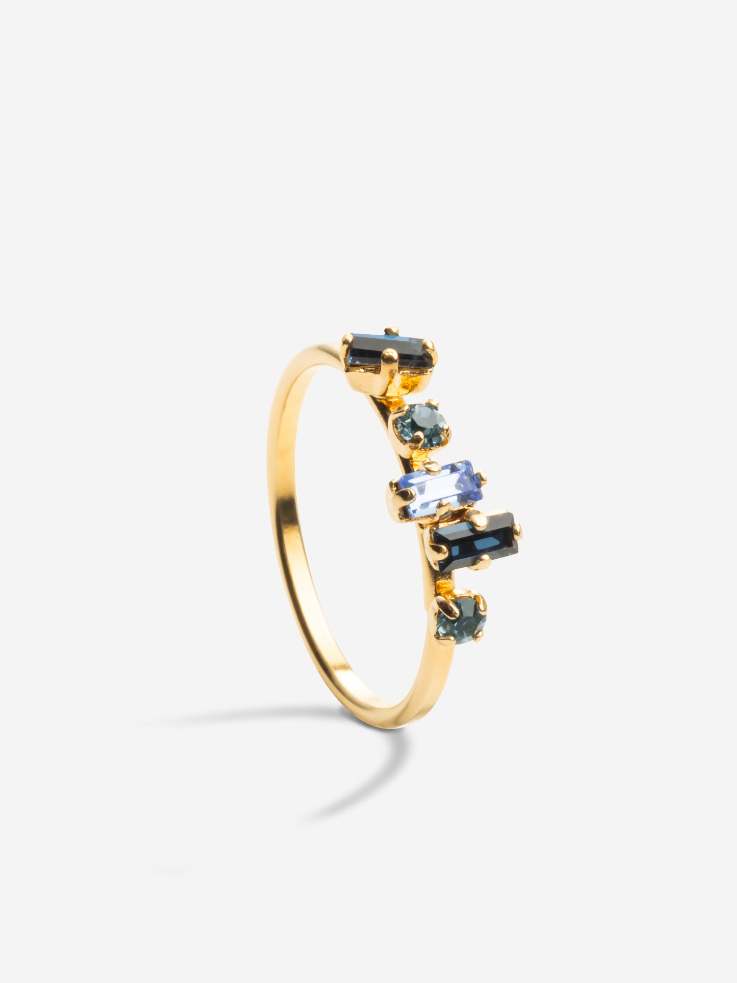 bague anneau doré, cristaux bleus