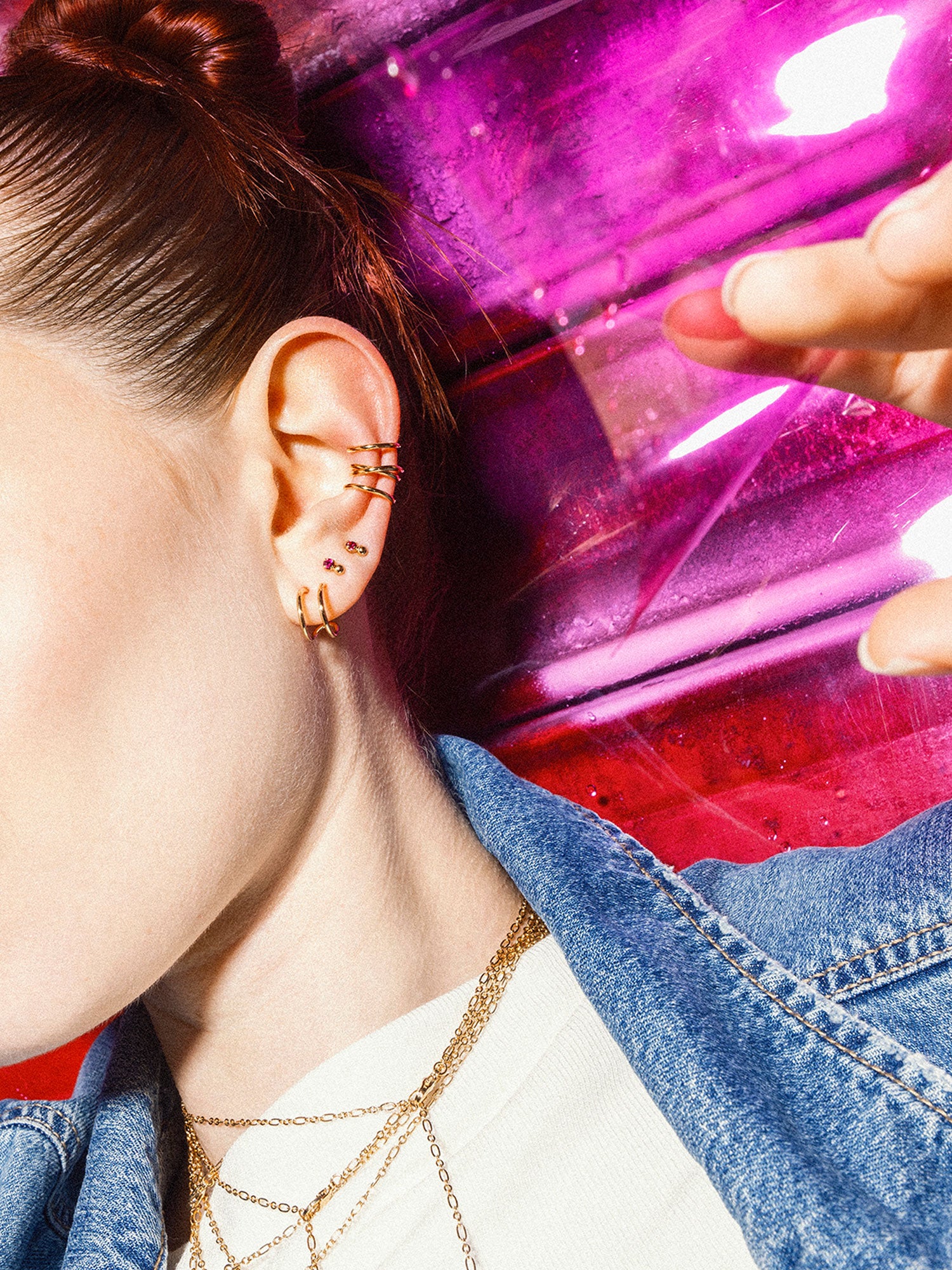 Bijoux d'oreilles dorés