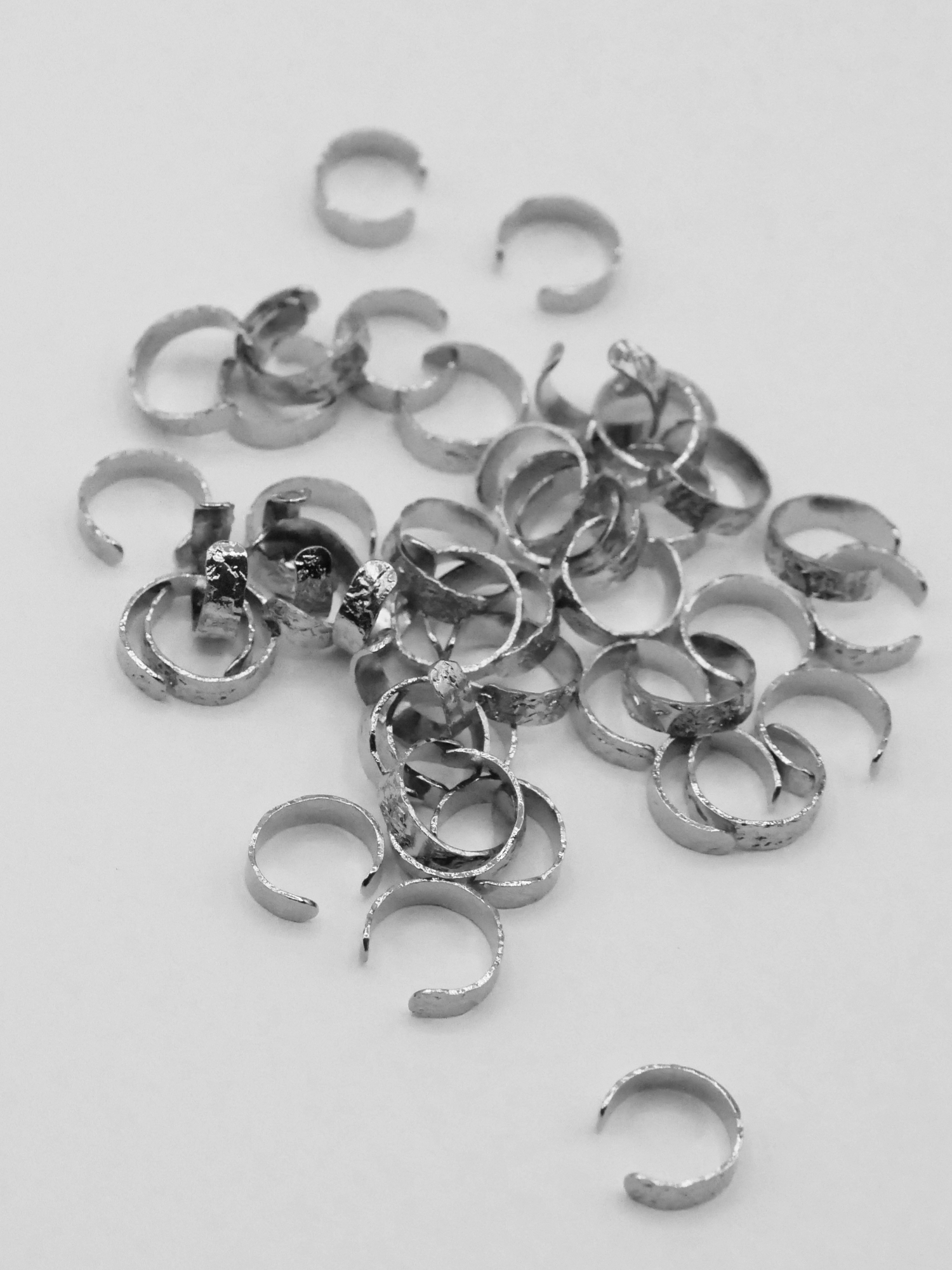 Bagues d'oreilles argentées April Please