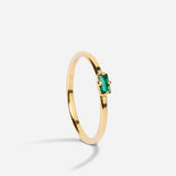 Bague fine avec cristal baguette émeraude April Please