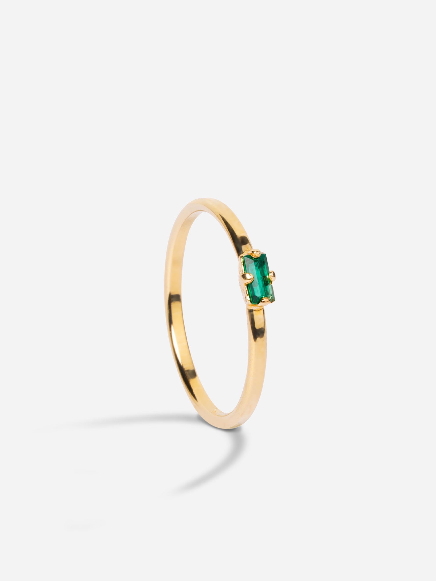 Bague fine avec cristal baguette émeraude April Please