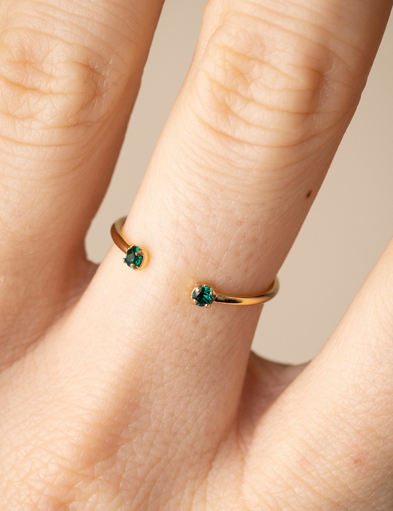 Bague réglable ouverte double cristaux verts