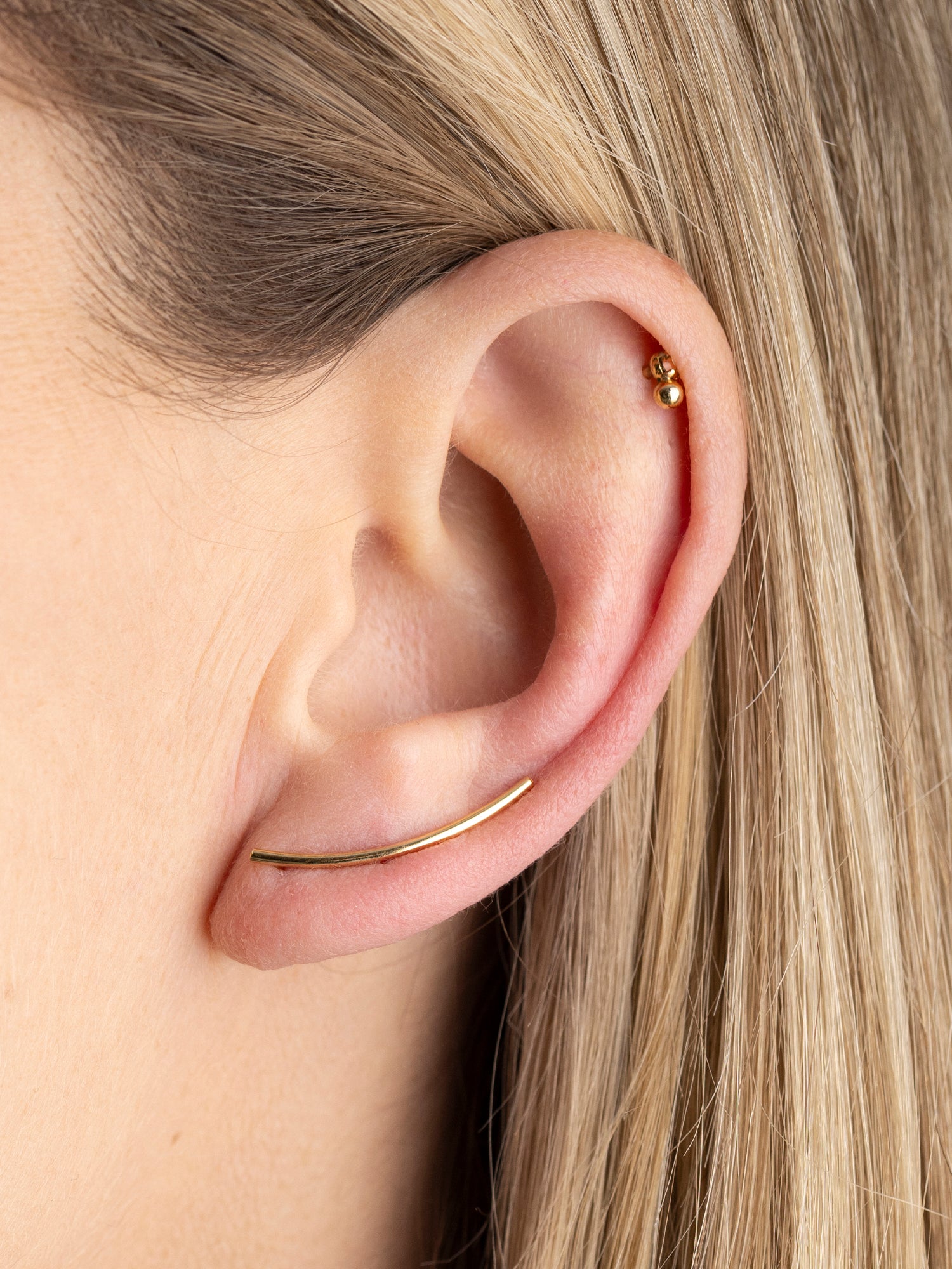 Barre courbée chemin d'oreille plaqué or 