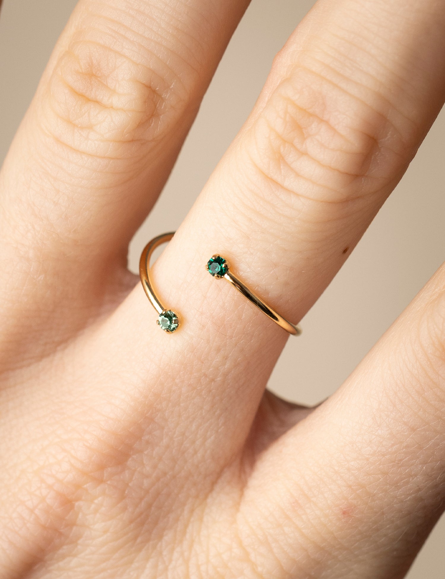 Bague réglable double cristaux verts